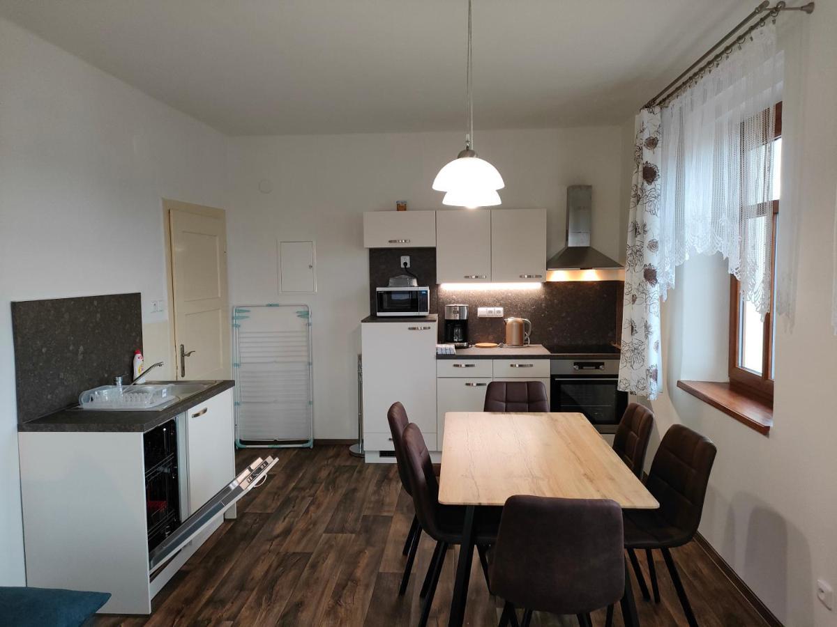 Horní Planá Penzion Sumava - Apartman מראה חיצוני תמונה